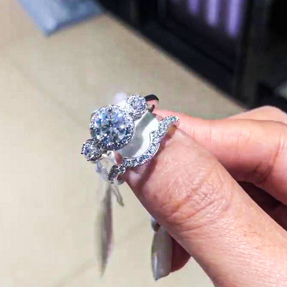 豪镶三石圆包女戒S925银镀白金主副套戒叠戴定制主石莫桑钻1.0ct/副石高碳钻
